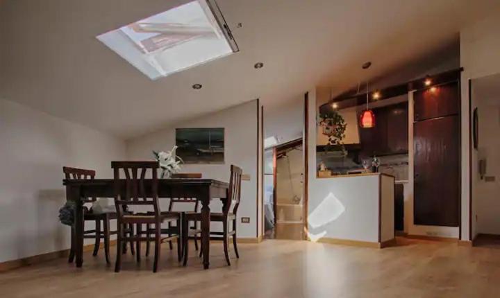 Accogliente Mansarda Nel Cuore Dell Antica Livorno Apartment ภายนอก รูปภาพ