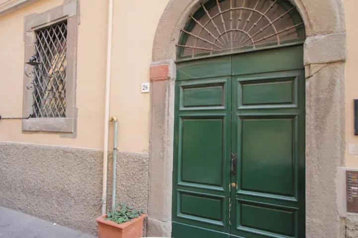 Accogliente Mansarda Nel Cuore Dell Antica Livorno Apartment ภายนอก รูปภาพ